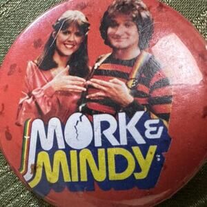 Vintage Mork & Mindy Round Magnet Robinson Williams Pam Dawber Alien 70s Collect